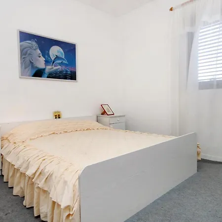 With Parking Space Prizba, Korcula - 219 Апартаменты Прижба